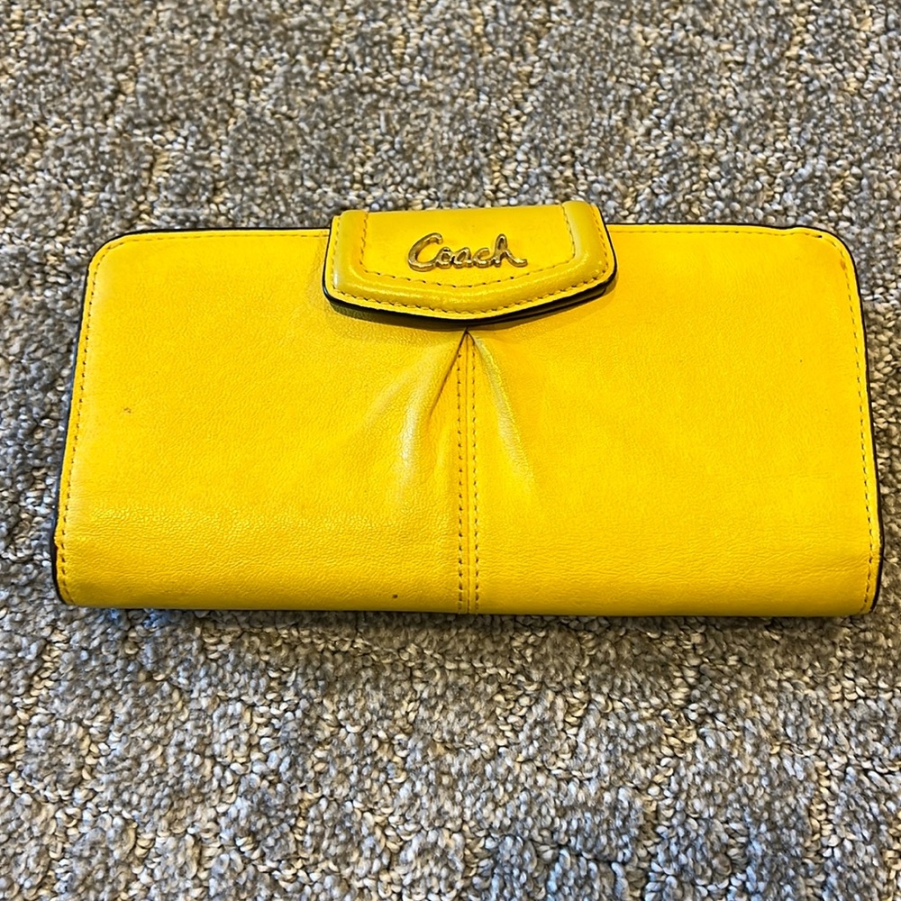 Coach wallet